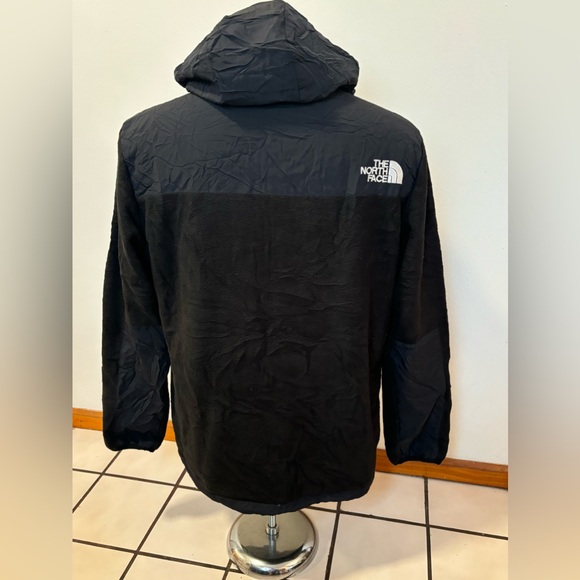 North Face Hooded Fleece with Full Zipper , Unisex - Picture 16 of 16